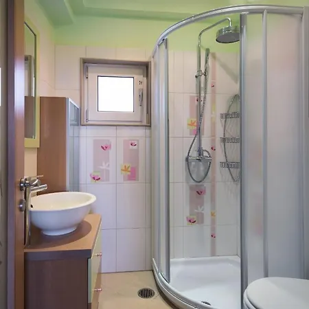 빌라 Evergreen Seaside With Private Pool *