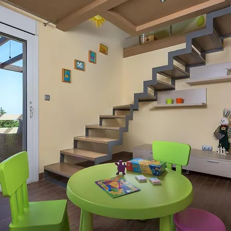 Evergreen Seaside With Private Pool Βίλα