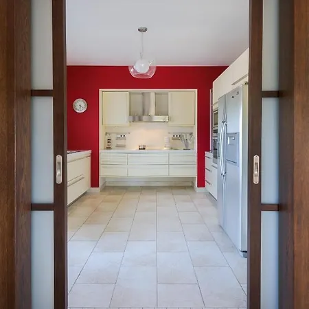 Evergreen Seaside With Private Pool Βίλα