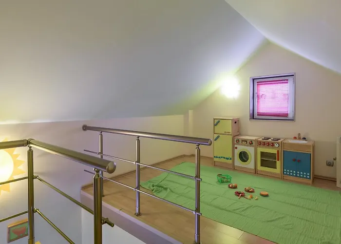 Evergreen Seaside With Private Pool *