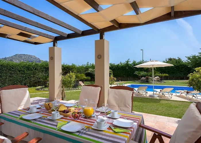 Evergreen Seaside With Private Pool *