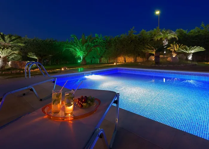 Evergreen Seaside With Private Pool Faliraki