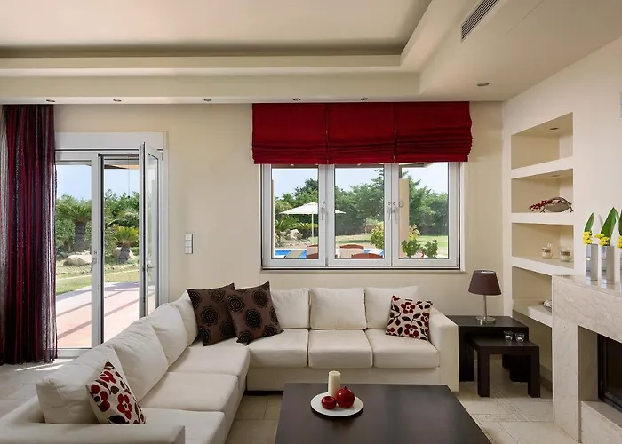 Evergreen Seaside With Private Pool * Faliraki