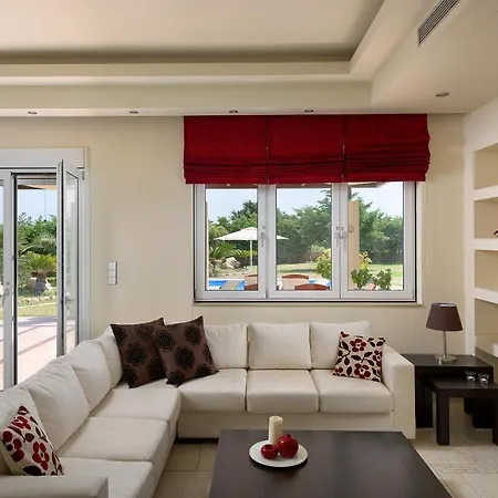 Evergreen Seaside With Private Pool * Faliraki