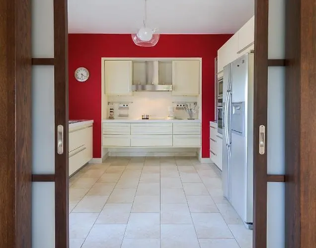 Evergreen Seaside With Private Pool 빌라